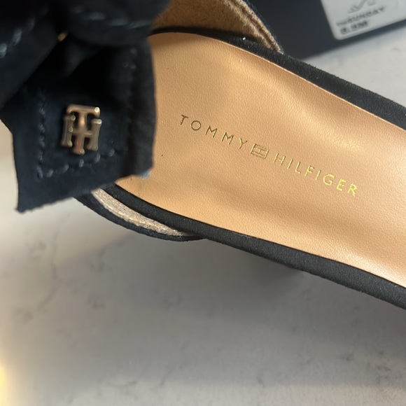 Tommy Hilfiger Black Heels 8.5 NIB - Picture 4 of 9